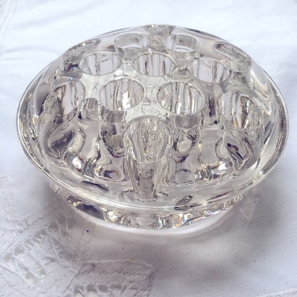 Vintage glass flower frog - Picture 2 of 5